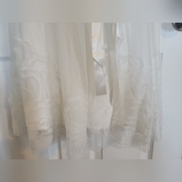 DB Studio Dress - Picture 3 of 4